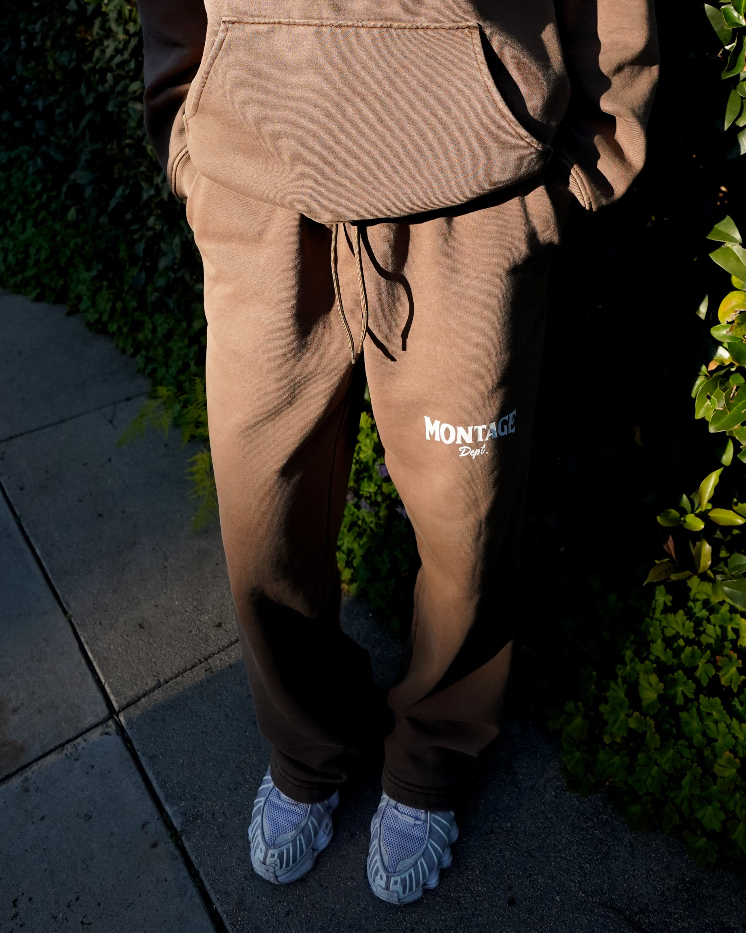 MONTAGE DEPT. BAGGY SWEATS